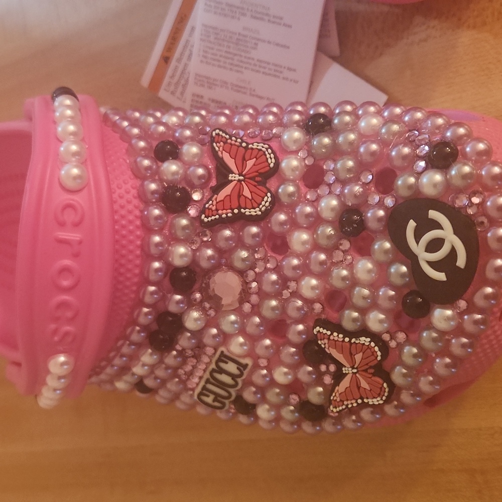 Crocs - Picture 4 of 5